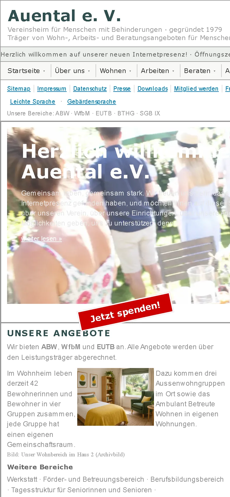 Die alte Startseite des Vereins: zwölf Menüpunkte, weiße Schrift auf hellem Sommerfestfoto, Cookie-Banner mit Einstellungen und ein Knopf für Barrierefreiheit, auf dem Handy